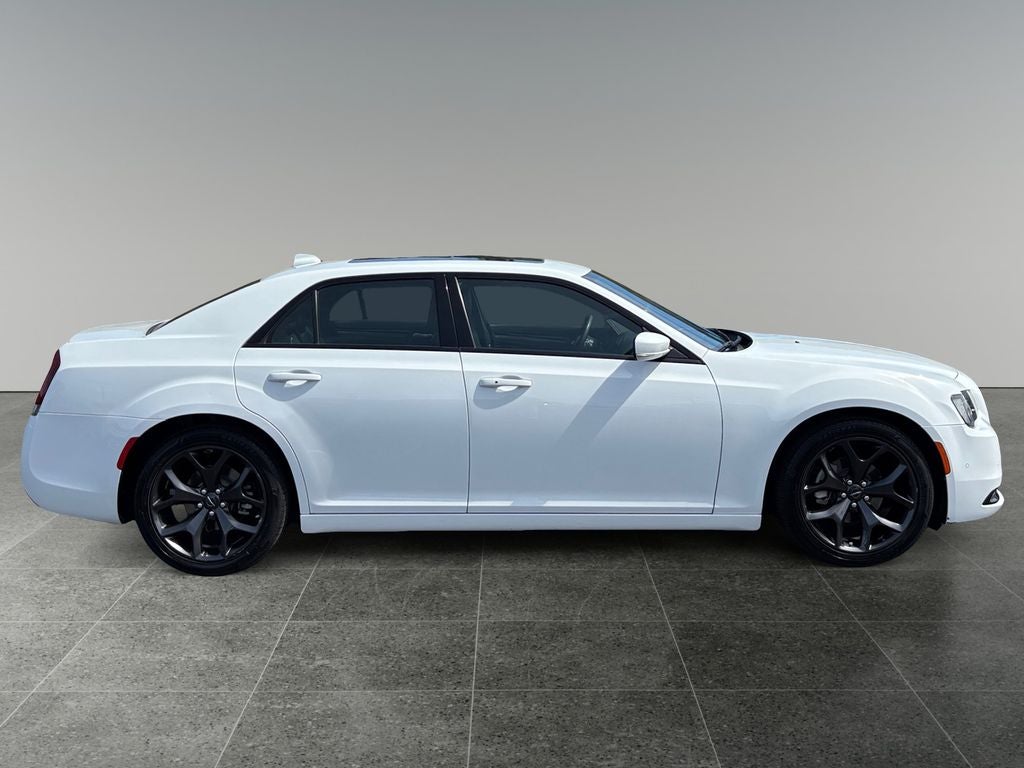 2023 Chrysler 300 S