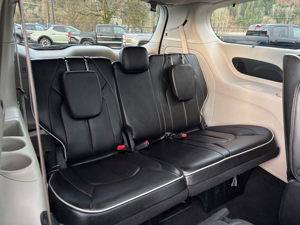 2023 Chrysler Pacifica Hybrid Limited