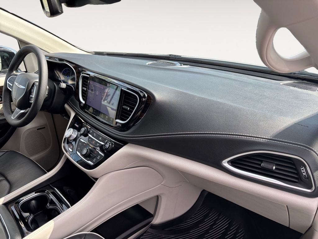 2023 Chrysler Pacifica Hybrid Limited