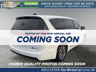 2023 Chrysler Pacifica Hybrid Limited