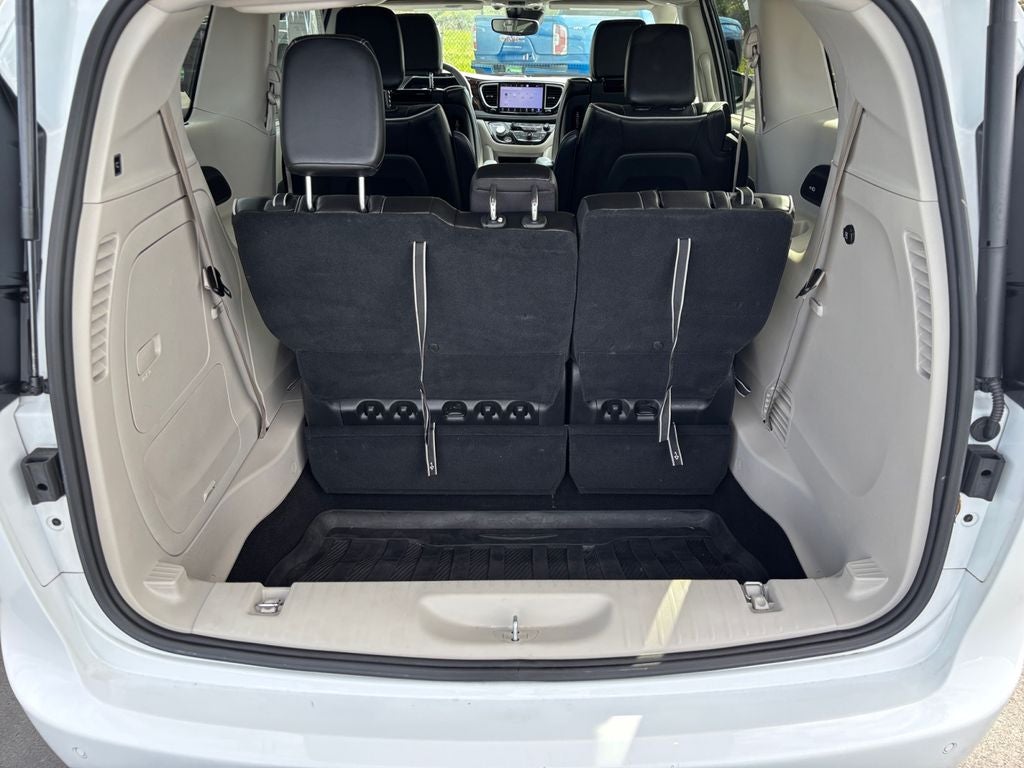 2023 Chrysler Pacifica Hybrid Limited