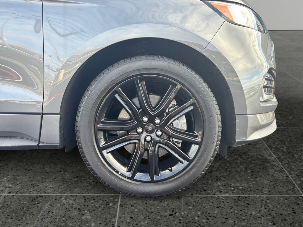 2022 Ford Edge ST Line