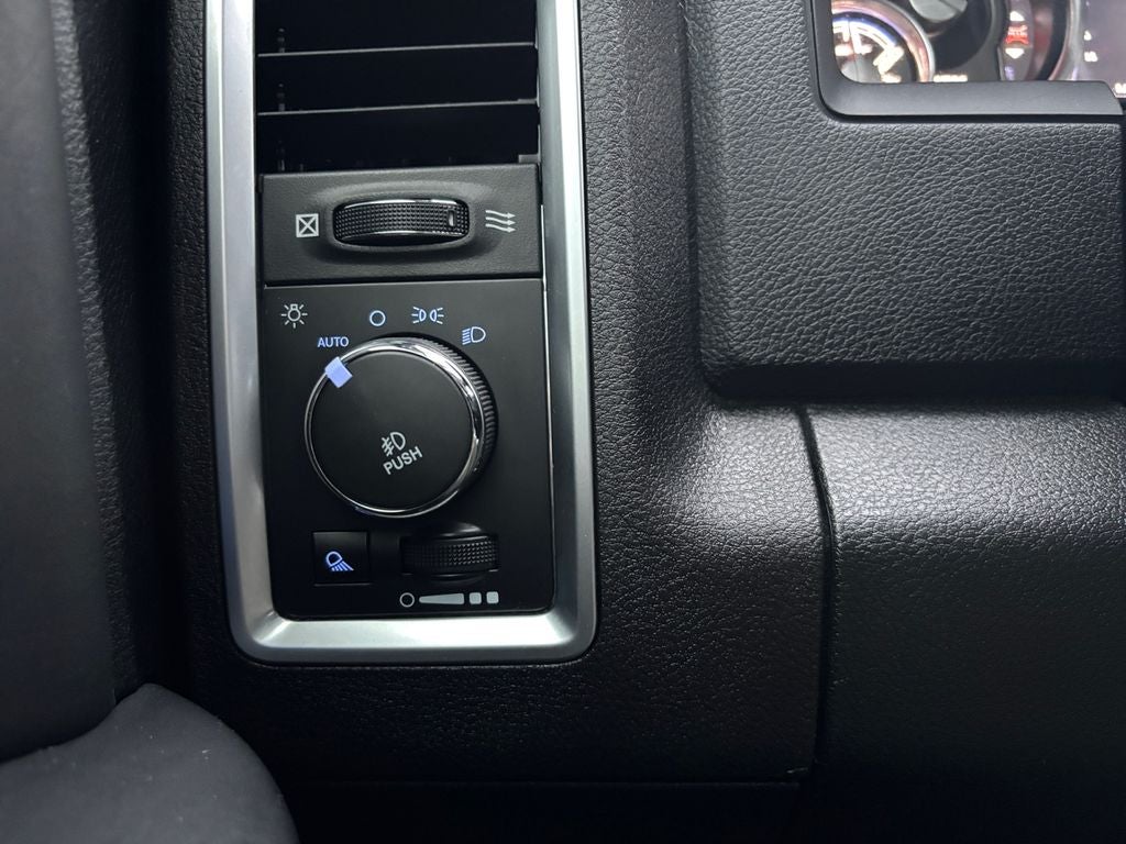 2014 RAM 3500 Laramie Longhorn