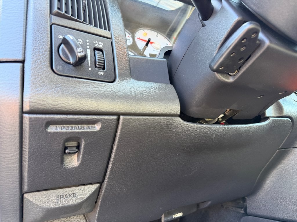 2004 Dodge Ram 3500 Laramie Longbed 5.9L