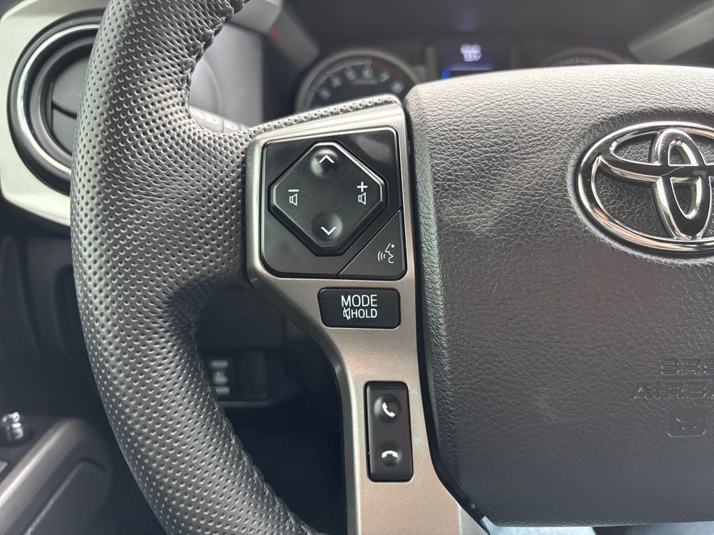 2022 Toyota Tacoma Limited V6