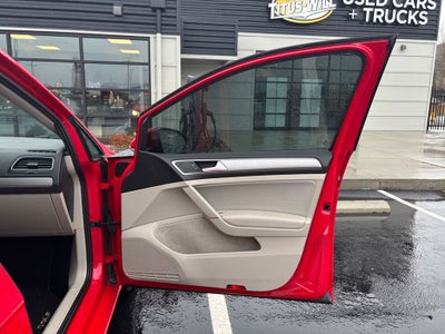 2017 Volkswagen Golf TSI S 4-Door