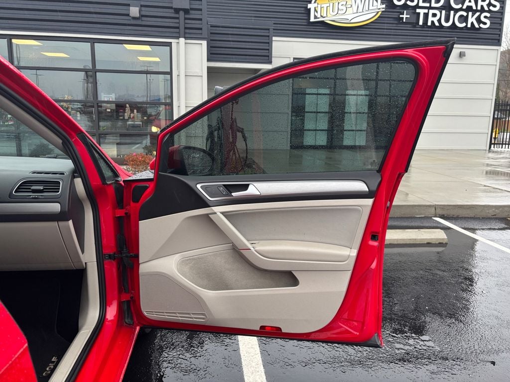 2017 Volkswagen Golf TSI S 4-Door