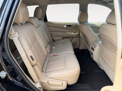2018 Nissan Pathfinder SL