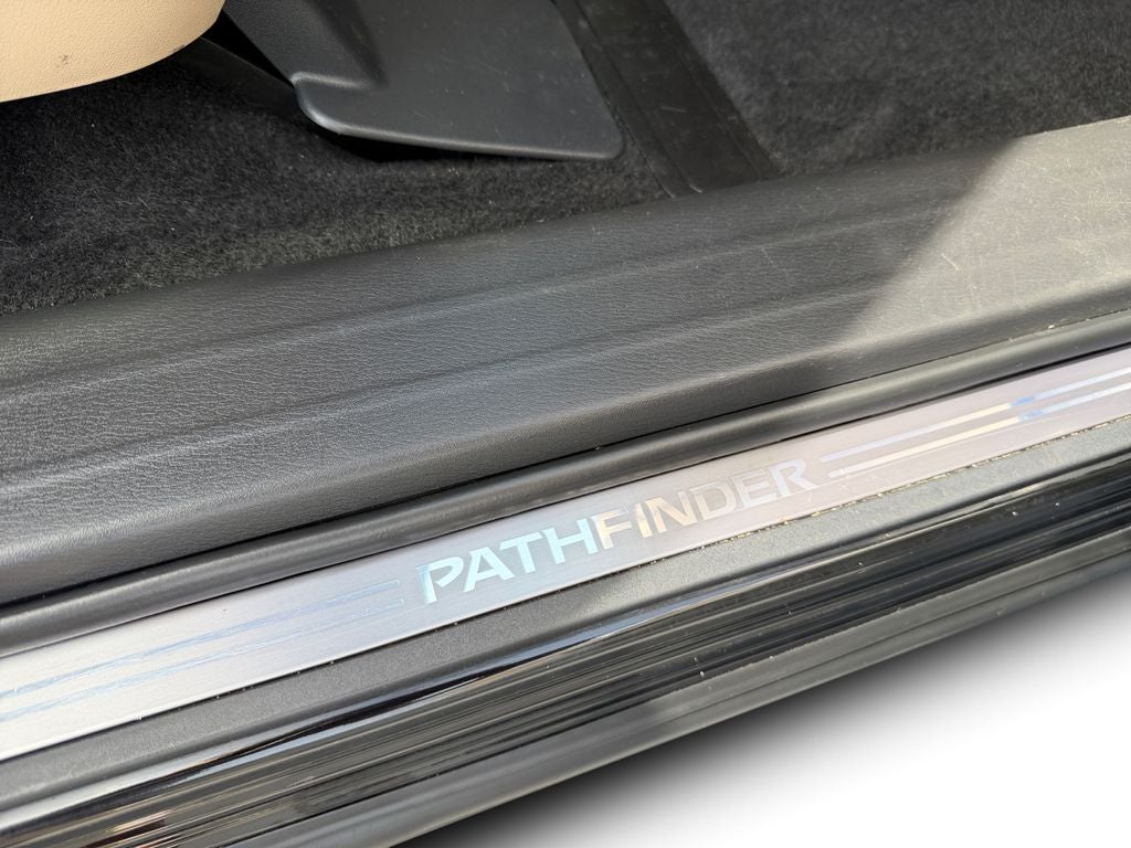 2018 Nissan Pathfinder SL