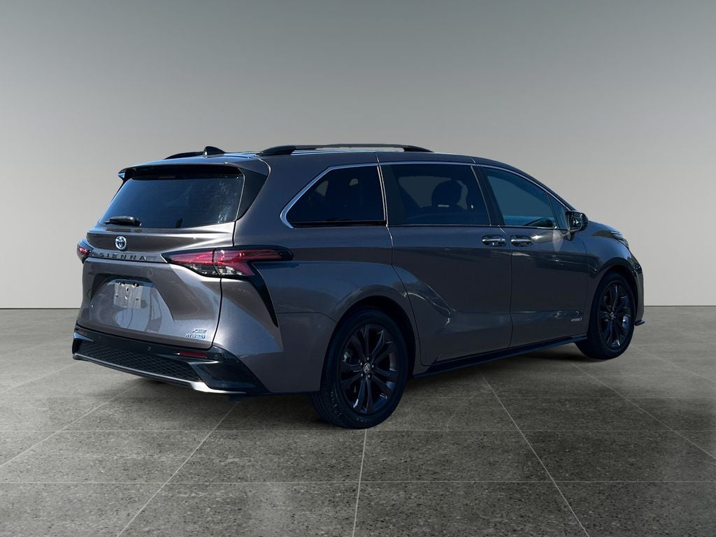 2021 Toyota Sienna XSE 7 Passenger