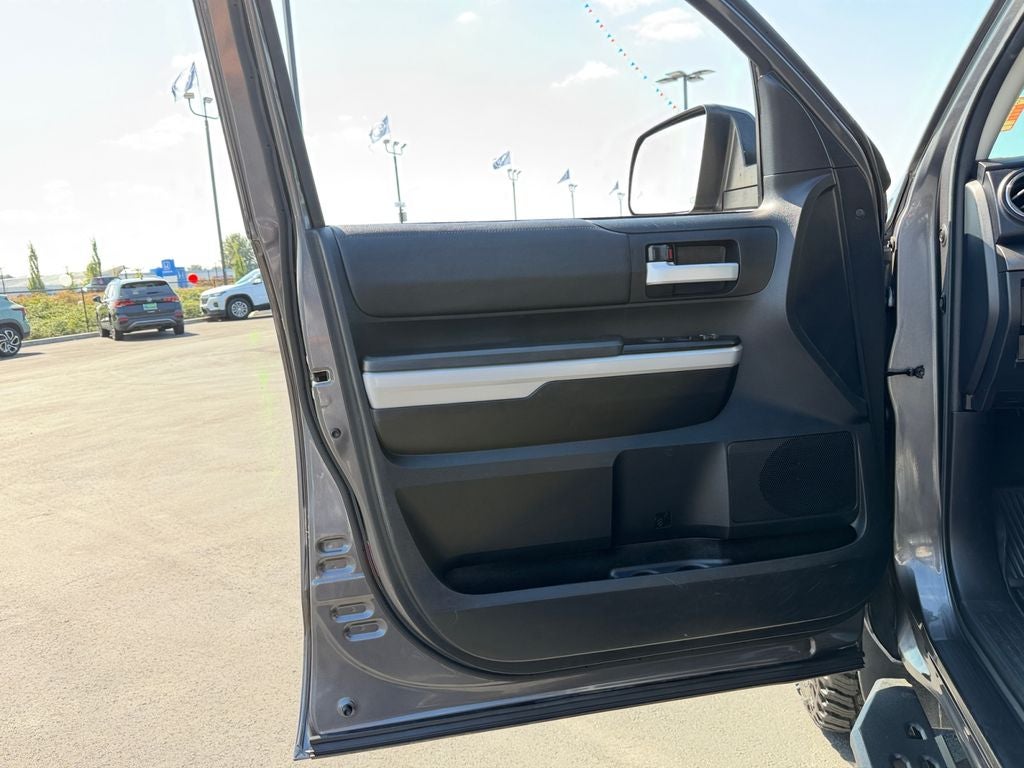 2018 Toyota Tundra SR5