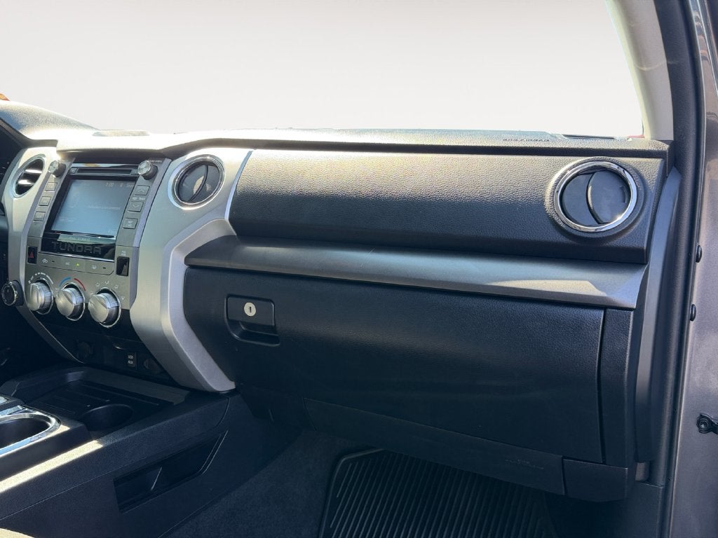 2018 Toyota Tundra SR5