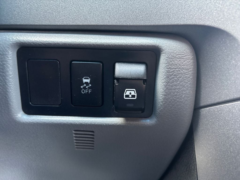 2010 Toyota Tundra Grade CrewMax