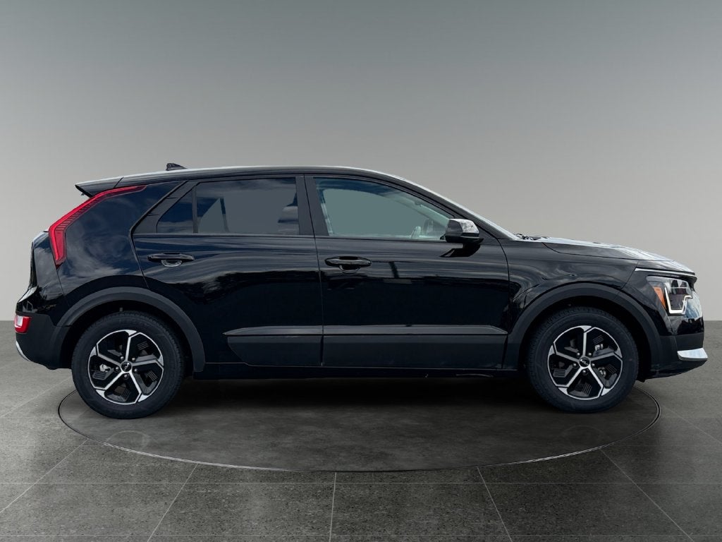 2025 Kia Niro LX